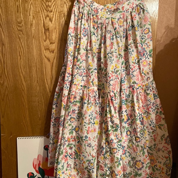 Putumayo Dresses & Skirts - Vintage floral skirt from Putumayo. Very trendy floral 🌸 print for summer.